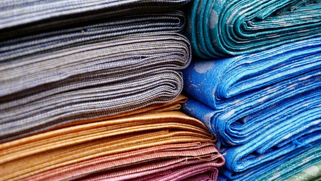 Cloth sheets thread lubricant in textiles